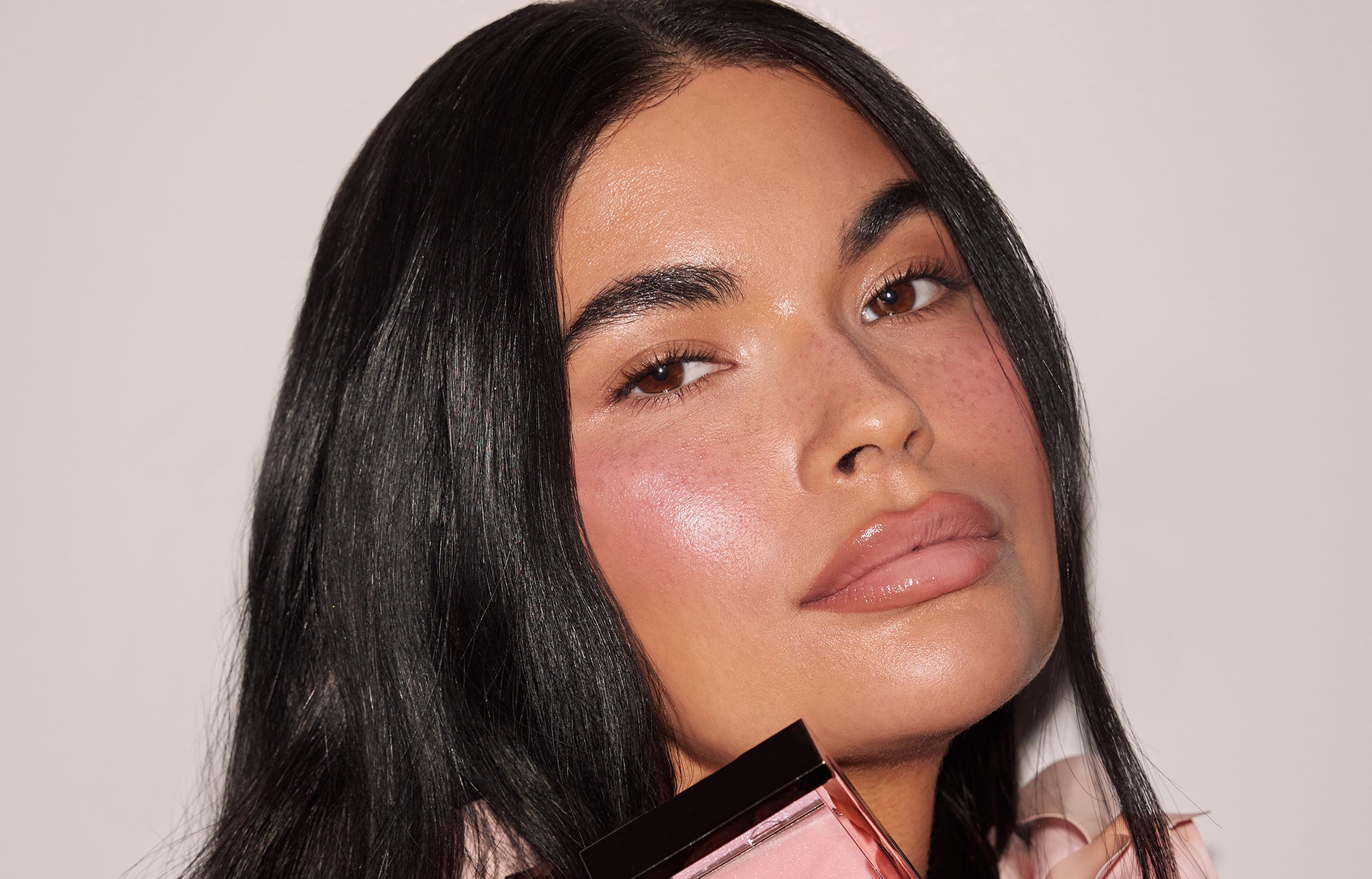 Where & How To Apply Highlighter Makeup