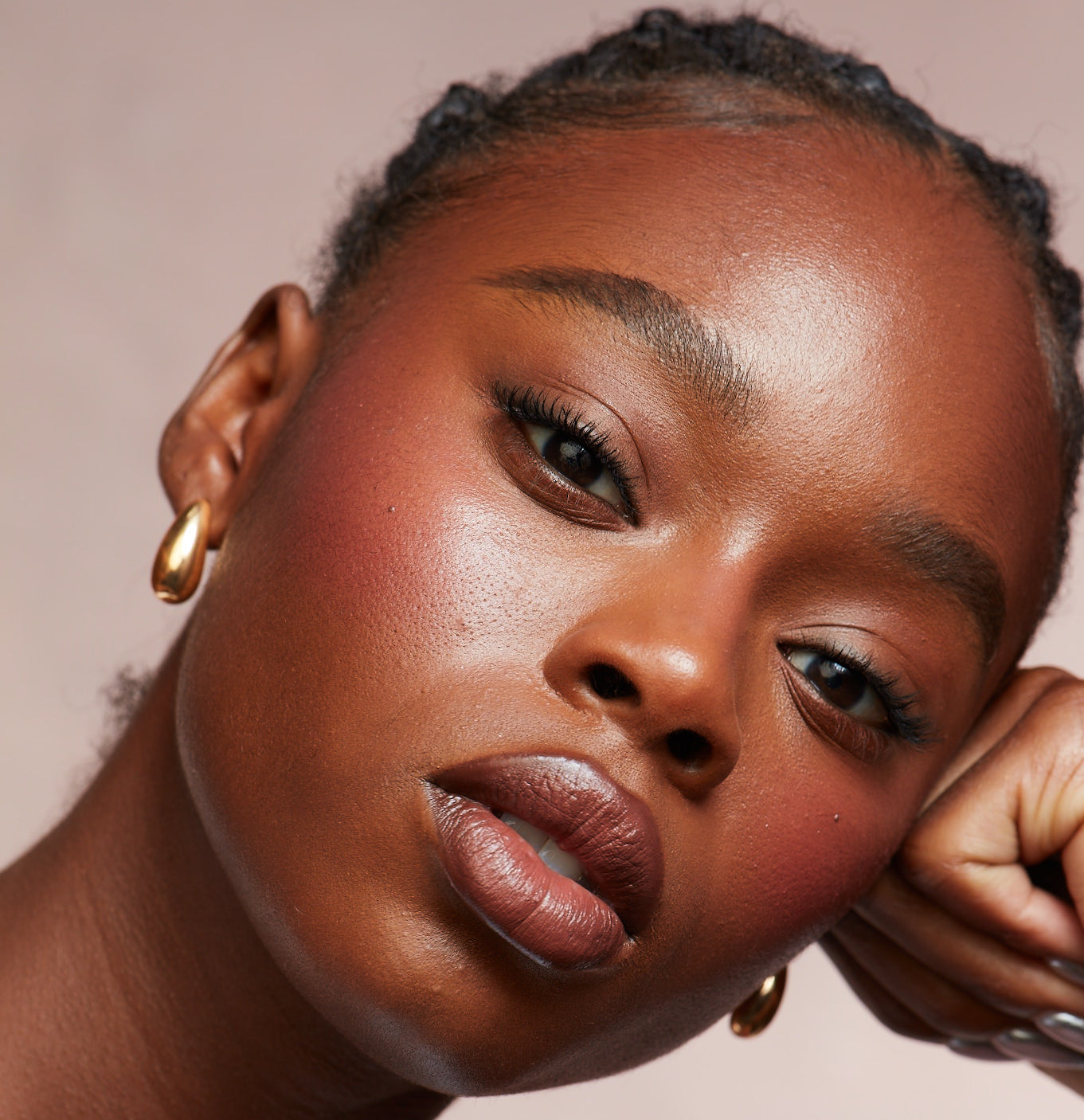 What's The Best Eyebrow Shape For Your Face?