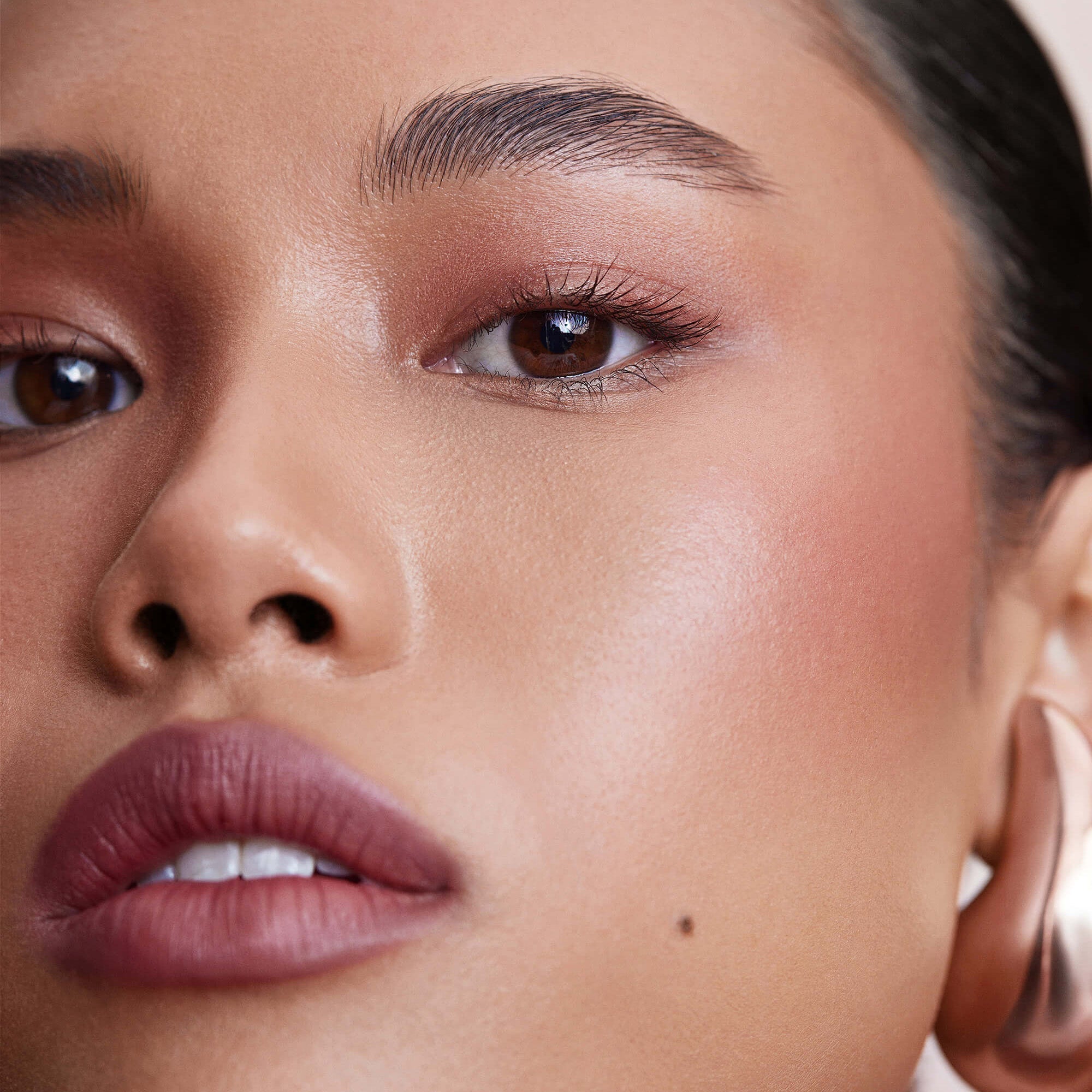 How to Apply Bronzer