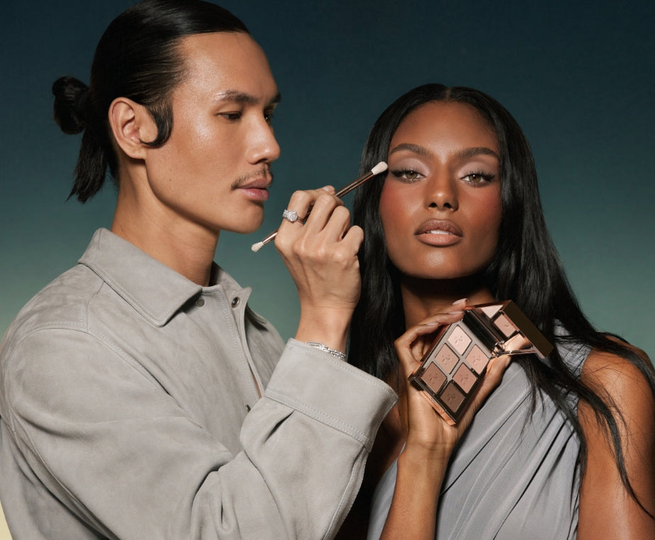 How to Apply Eyeshadow Like a Pro