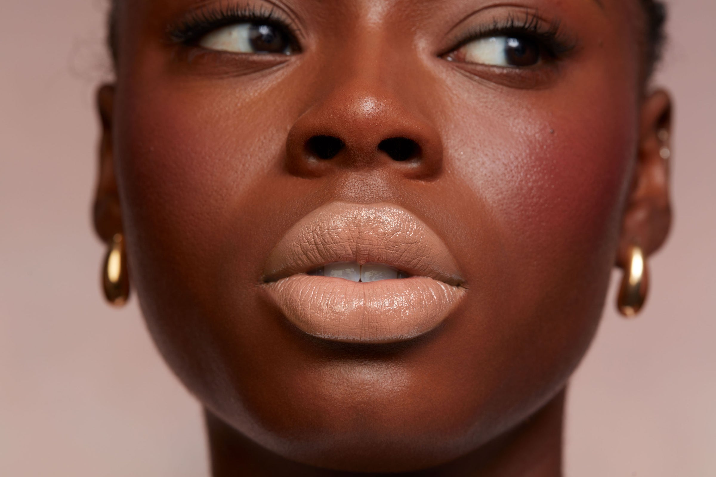 Achieve The Perfect Nude Lip With Amanda Ramsay - d0o6gf5