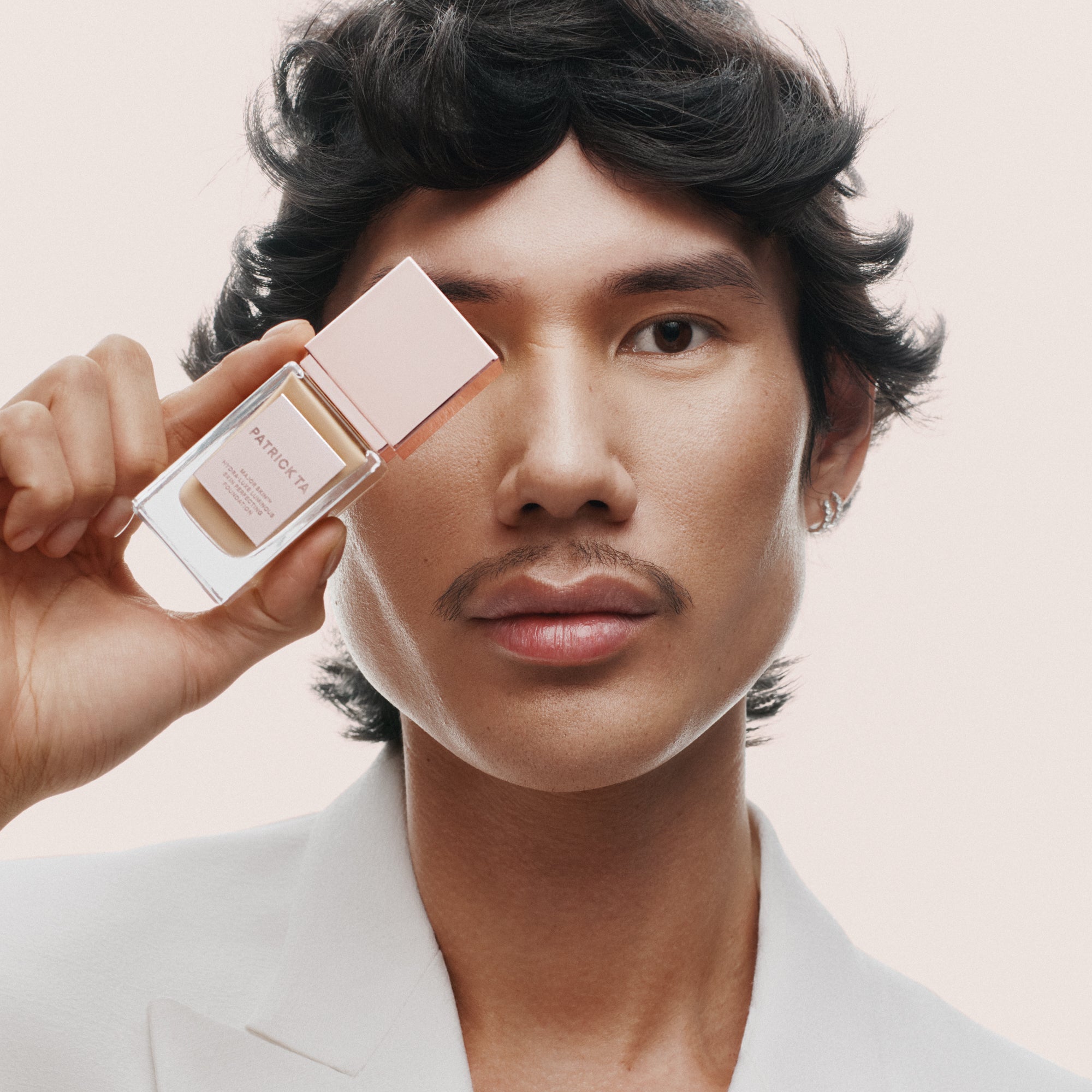 Major Skin Hydra-Luxe Luminous Skin Perfecting Foundation